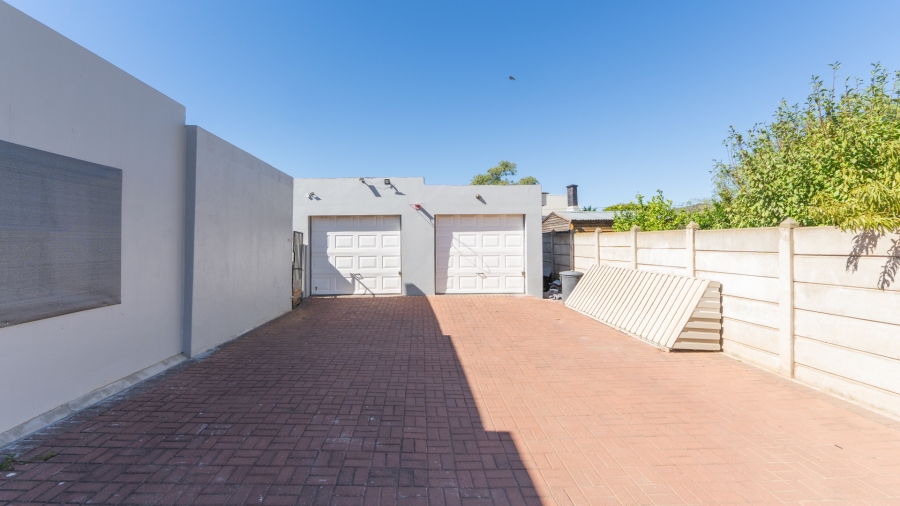 5 Bedroom Property for Sale in Robertson Western Cape